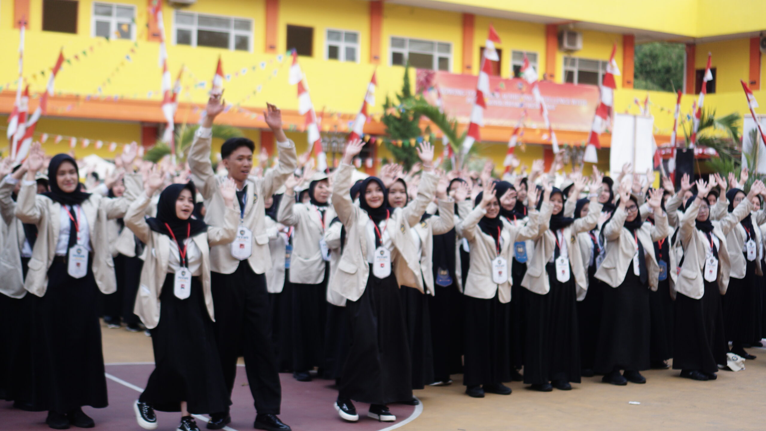 POLITEKNIK BHAKTI KENCANA
