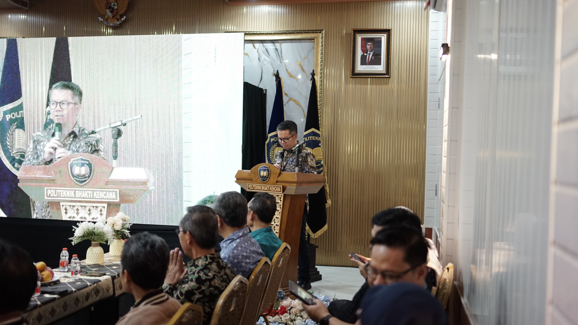POLITEKNIK BHAKTI KENCANA