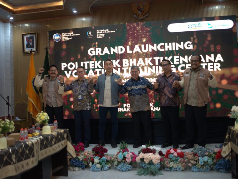 POLITEKNIK BHAKTI KENCANA